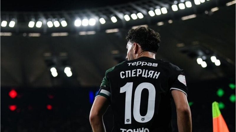 Покер Глушенкова помог "Зениту" разгромить "Оренбург" в матче РПЛ