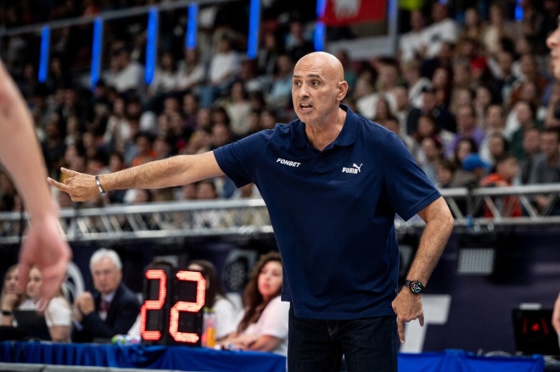 «В последнее время как клубный тренер я был без работы. Эмоционально это очень трудно». Интервью с Лукичем