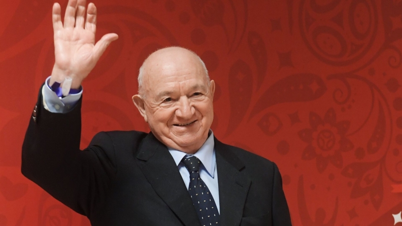 Футболисты выйдут на матчи РПЛ с траурными повязками в память о Симоняне